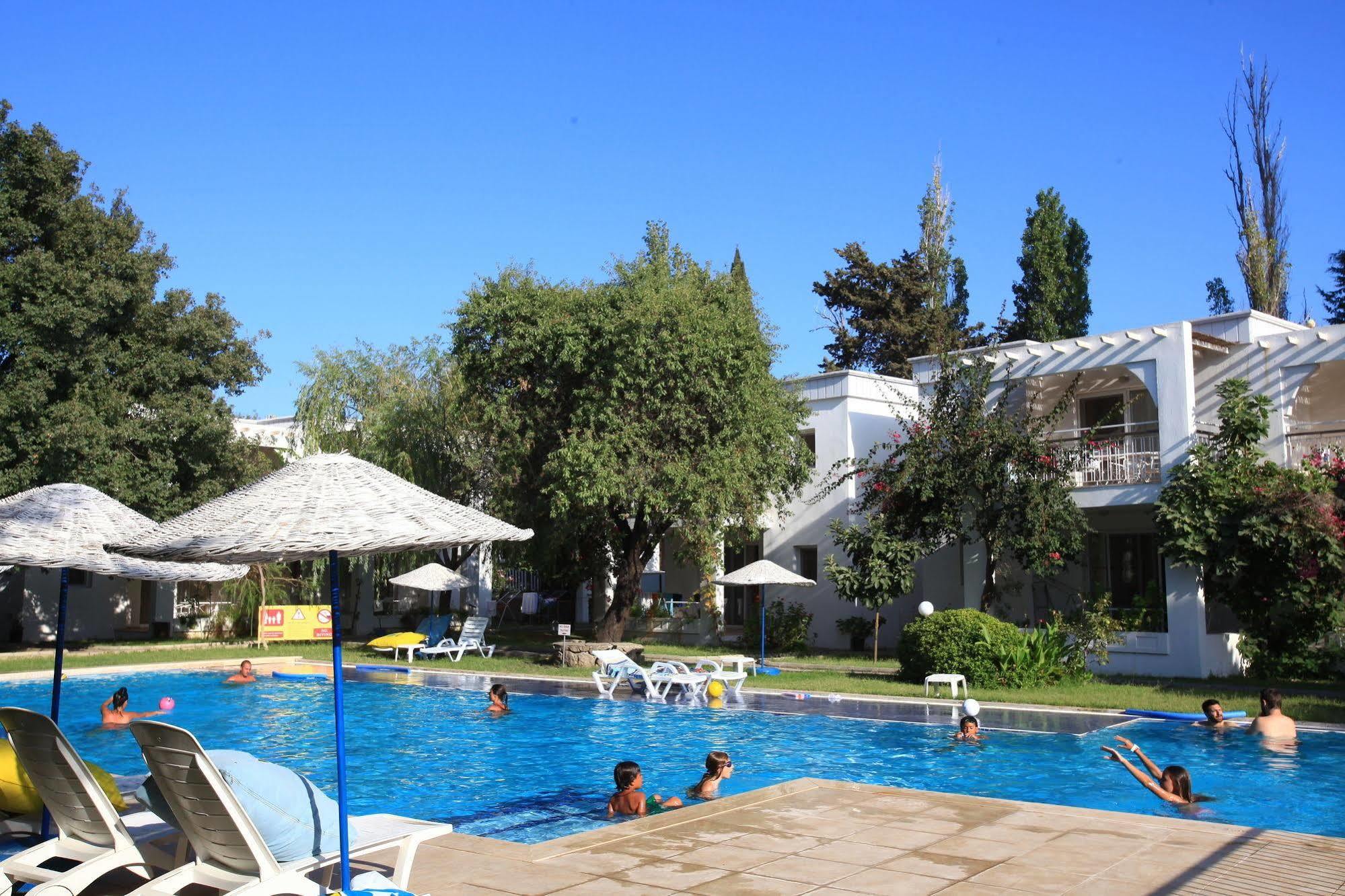 Muskebi Apart Otel Ortakent Exterior photo