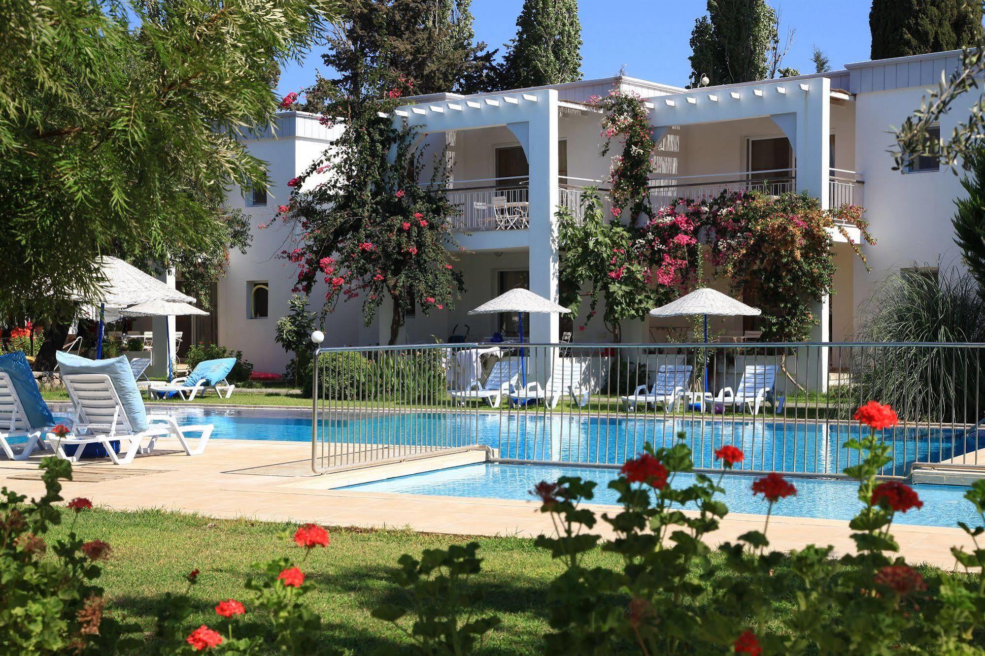 Muskebi Apart Otel Ortakent Exterior photo